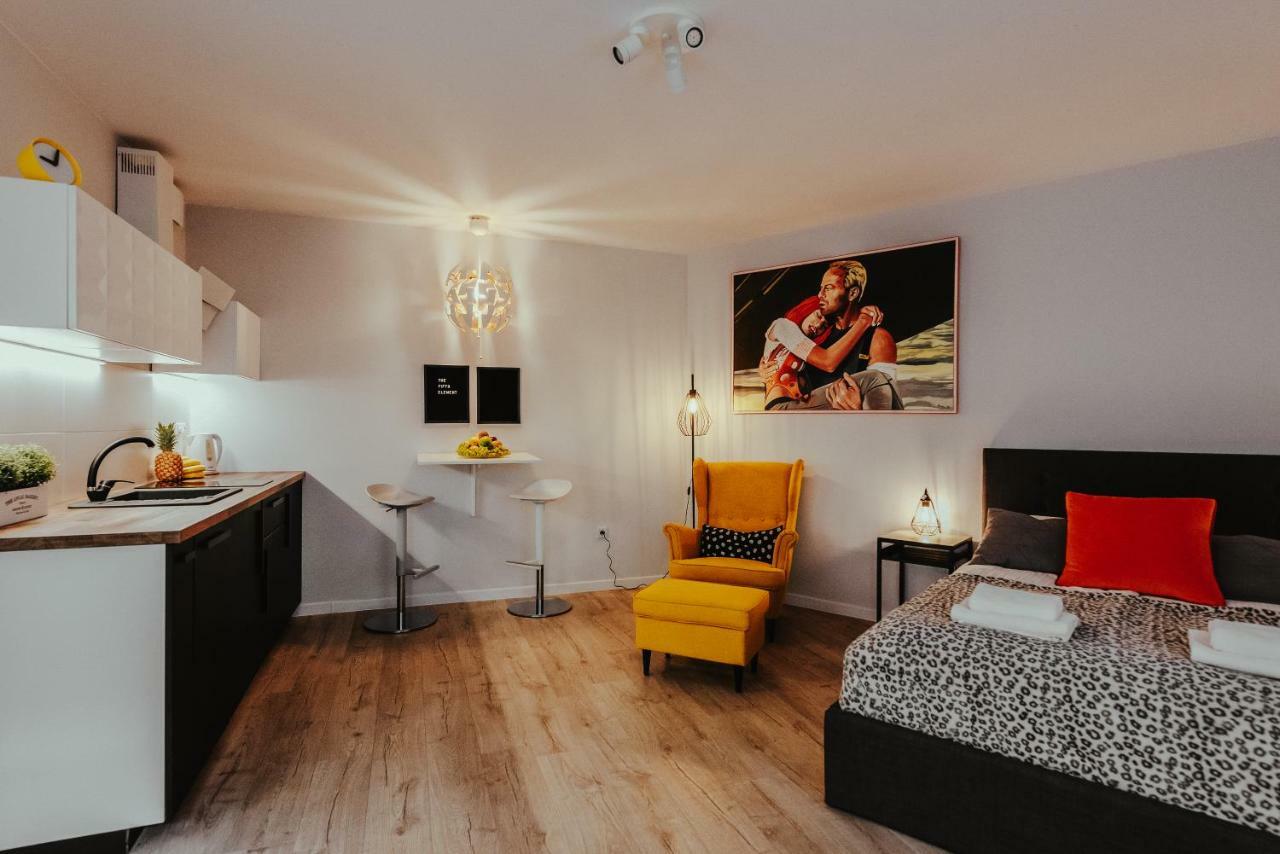 Movart Boutique Aparthotel Krakow Bagian luar foto