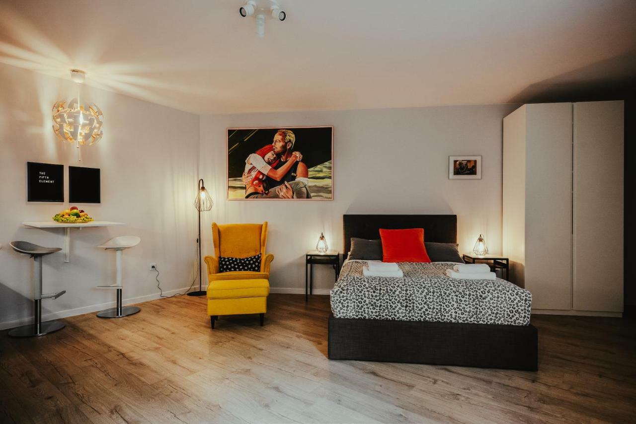 Movart Boutique Aparthotel Krakow Bagian luar foto